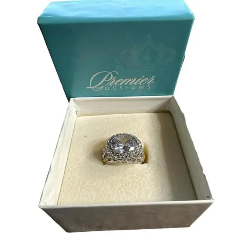 Ring size 8 EMIER DESIGNS Antiqued Silver plated HERITAGE CZ Ring